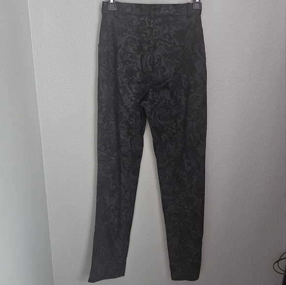Black scroll print high rise jeans jeggings size 4 - Picture 2 of 6